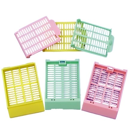 Cassettes with separate lids