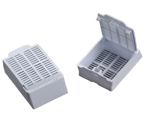 Macro embedding cassettes