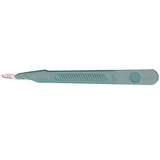Lance disposable scalpels with plastic handle